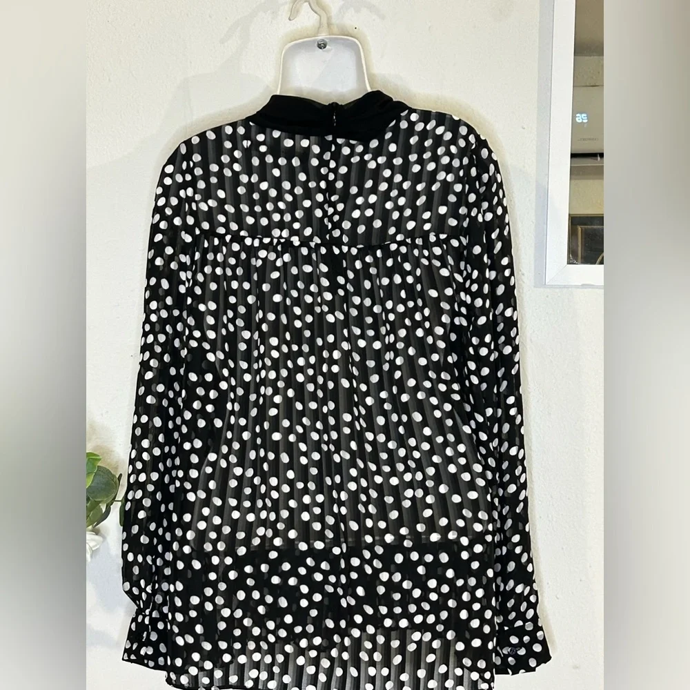 Zara Black and White Puff Sleeve Blouse with Tie Front